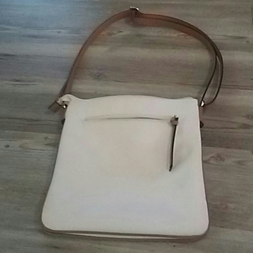 Purse - Picture 2 of 3